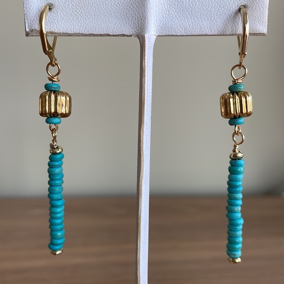 HAND CRAFTED EARRINGS Turquoise Rondelles Gold Plated Corrugated Beads - Picture 6 of 12